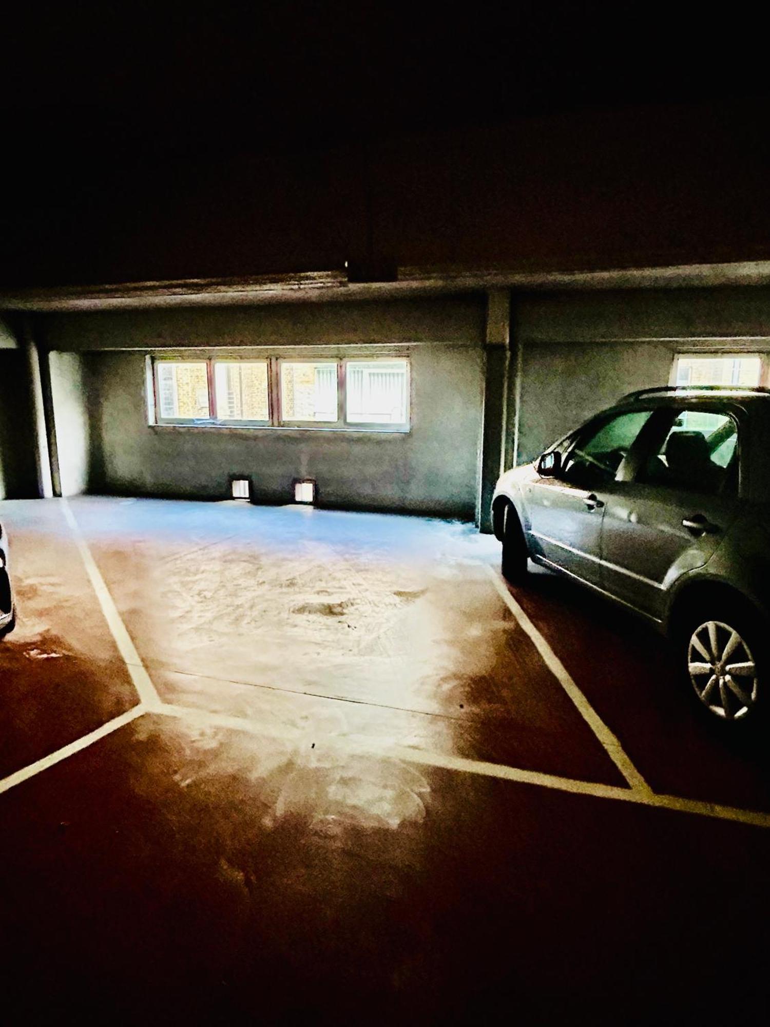 Center Luxury Floor With Free Parking Oostende