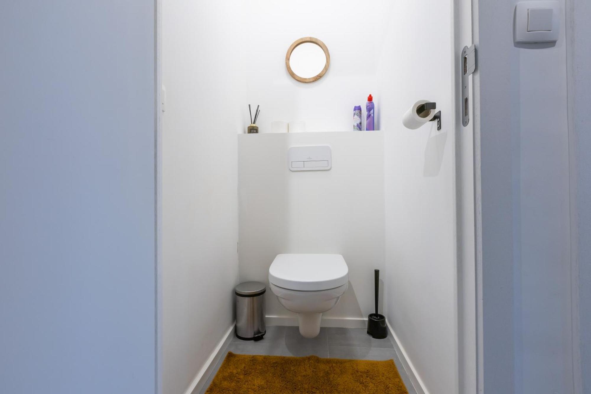 Center Luxury Floor With Free Parking * Ostend